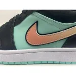 Air Jordan 1 Low SE Tropical Twist