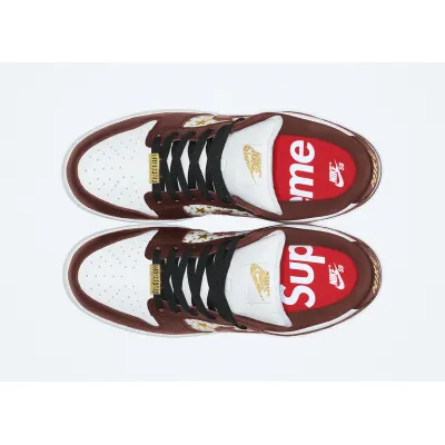 Supreme x Nike SB Dunk Low "Brown Stars”  DH3228-103 02