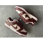 Supreme x Nike SB Dunk Low 
