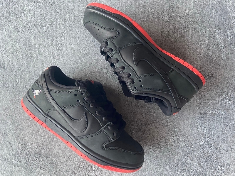 Nike Dunk Low SB TRD QS Black Pigeon