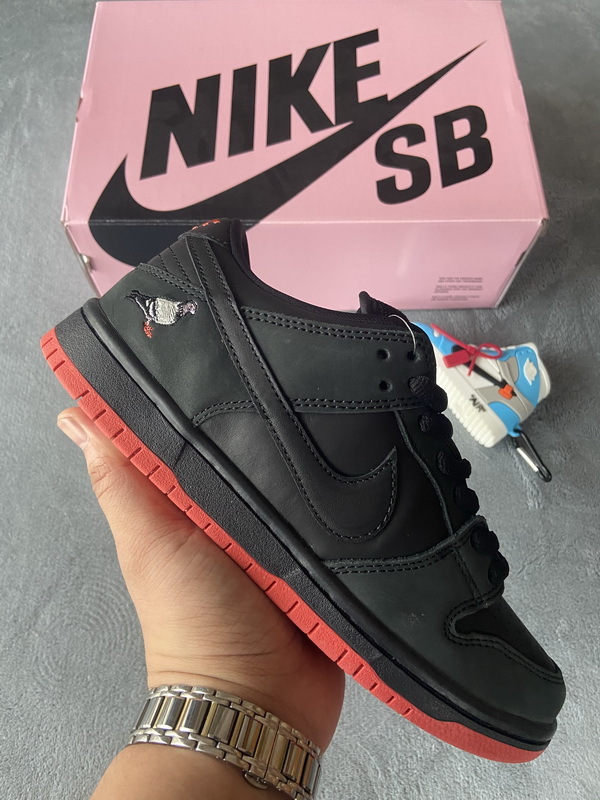 Nike Dunk Low SB TRD QS Black Pigeon