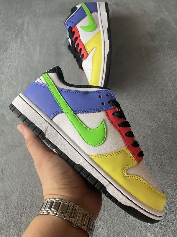 Nike Dunk Low Green Strike