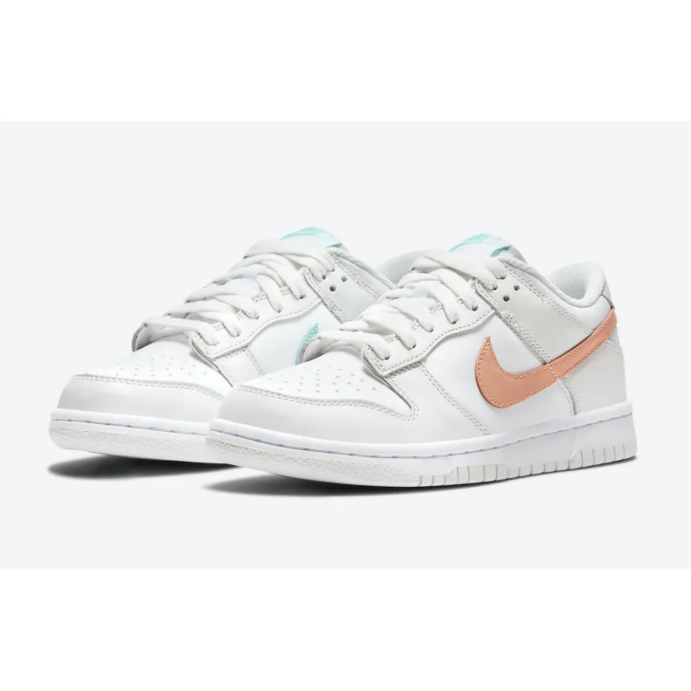 Nike SB Dunk Low Tropical Twist