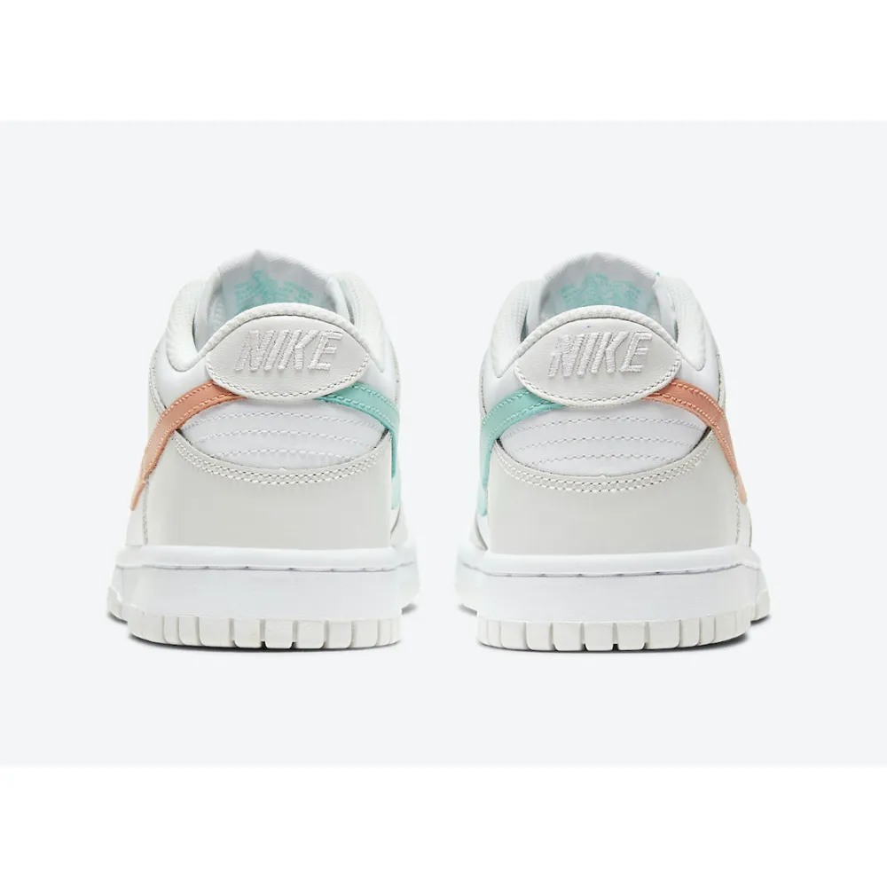 Nike SB Dunk Low Tropical Twist
