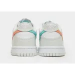 Nike SB Dunk Low Tropical Twist