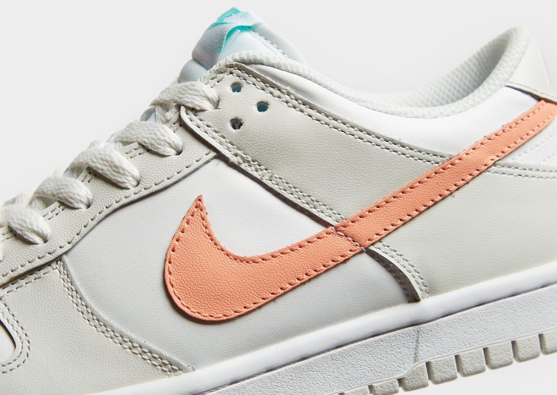 Nike SB Dunk Low Tropical Twist