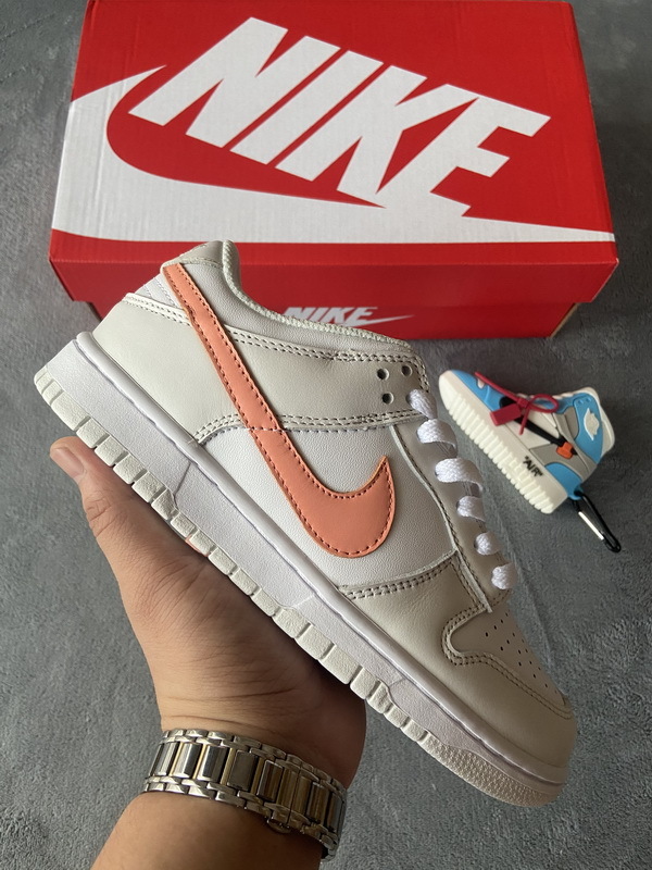 Nike SB Dunk Low Tropical Twist