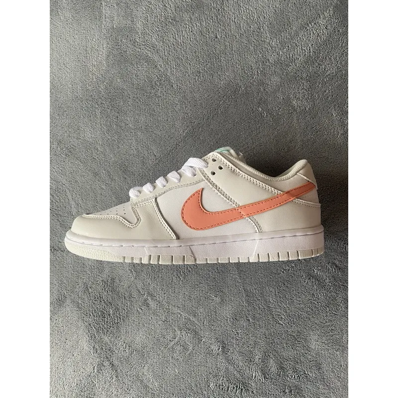 Nike SB Dunk Low Tropical Twist