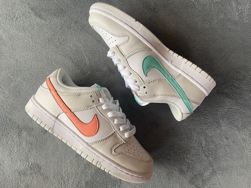 Nike SB Dunk Low Tropical Twist