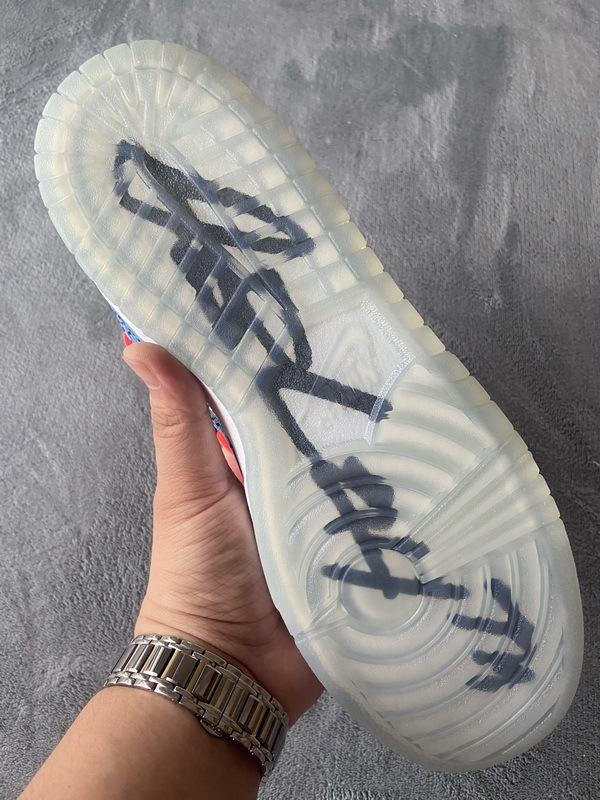 Off White x Futura x Dunk Low SB UNC