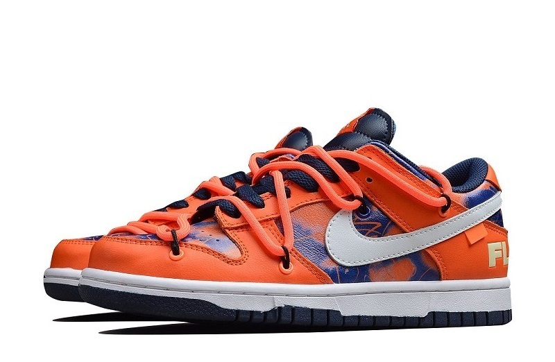 Off White x Futura x Dunk Low SB UNC