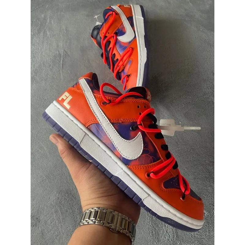 Off White x Futura x Dunk Low SB UNC