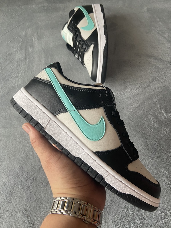 Nike Dunk SB Low Tiffany