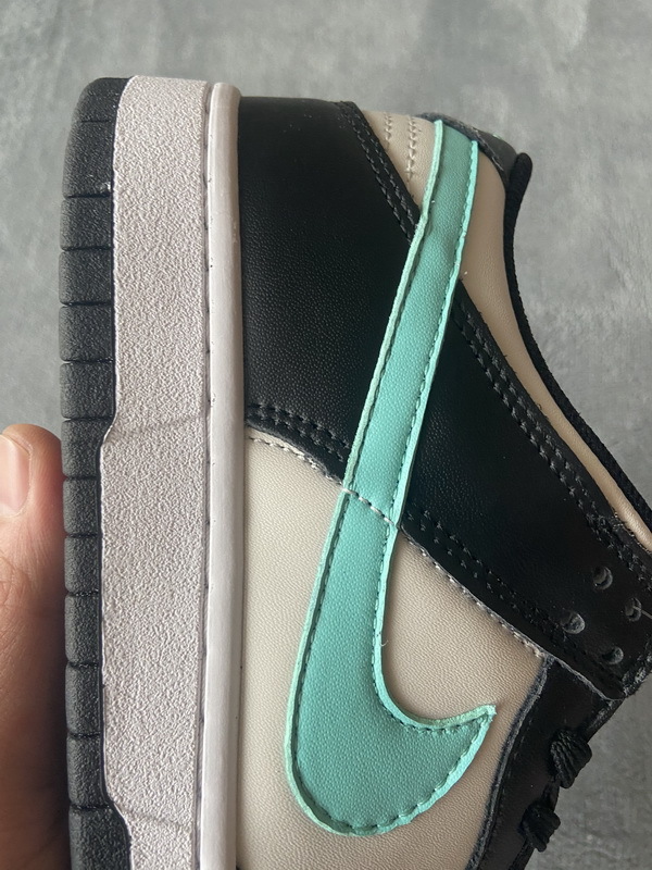 Nike Dunk SB Low Tiffany