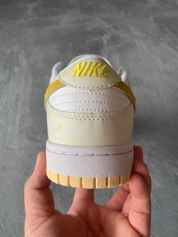 Nike Dunk Low Yellow Strike