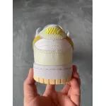 Nike Dunk Low Yellow Strike