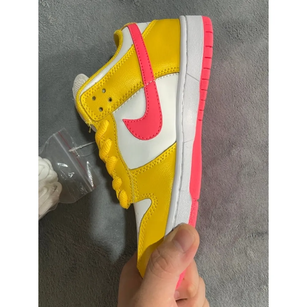 Nike Dunk Low Samba