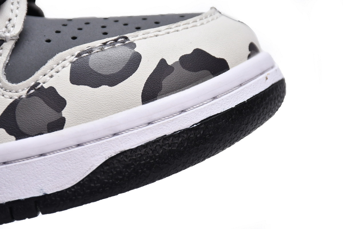 Nike Dunk Low Graffiti