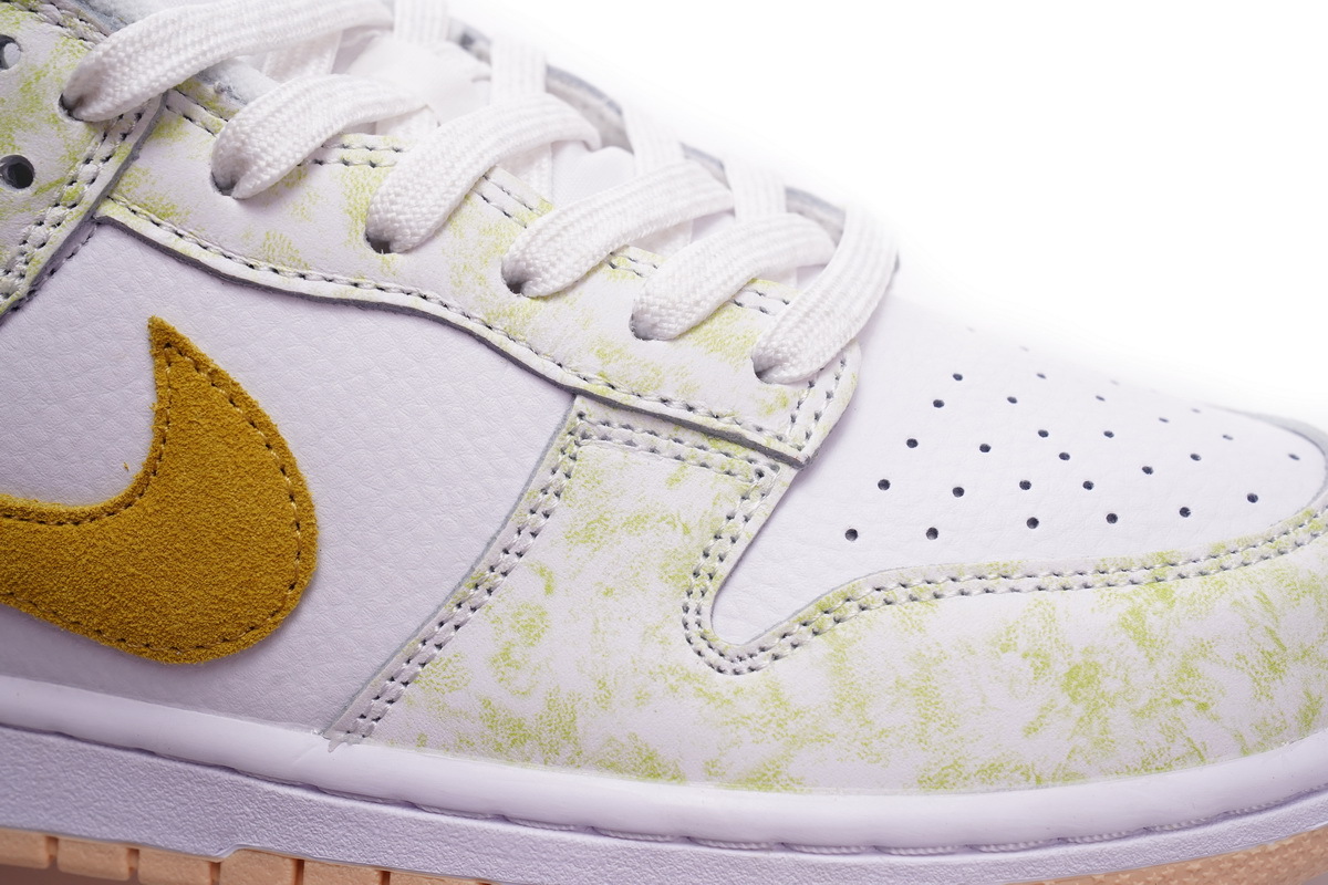 Nike Dunk Low Yellow Strike