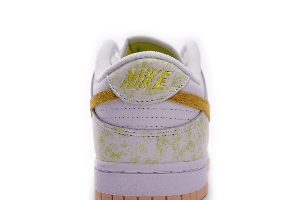 Nike Dunk Low Yellow Strike