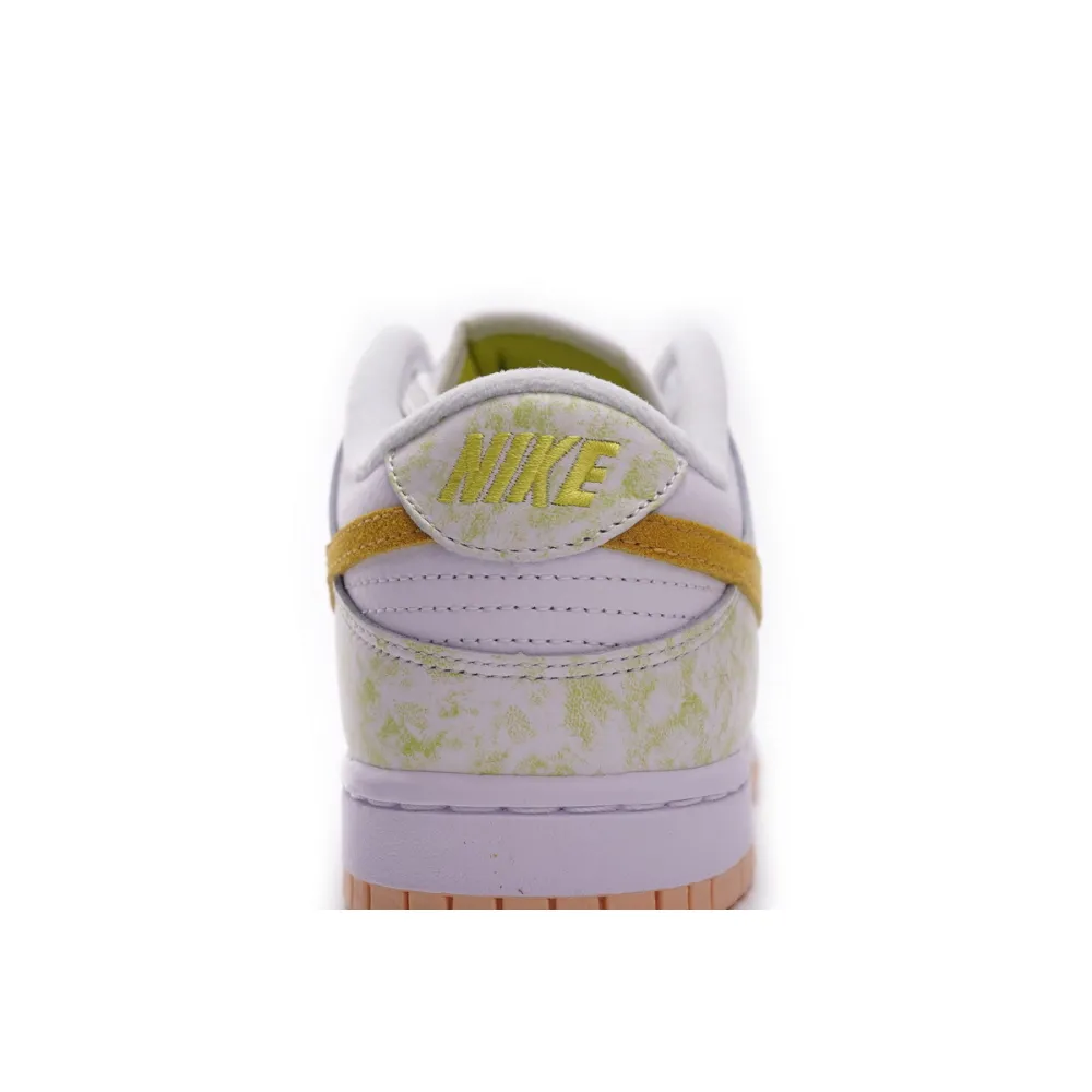 Nike Dunk Low Yellow Strike