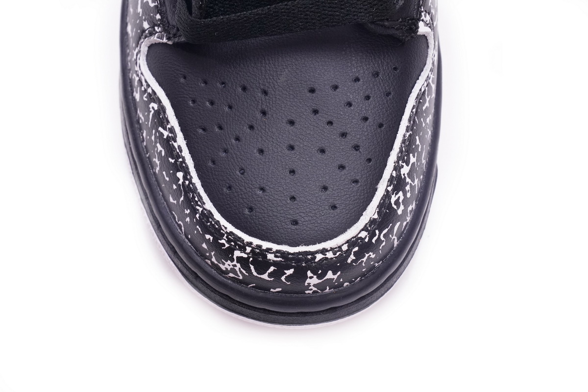 Nike Dunk Low Premium Nikebook