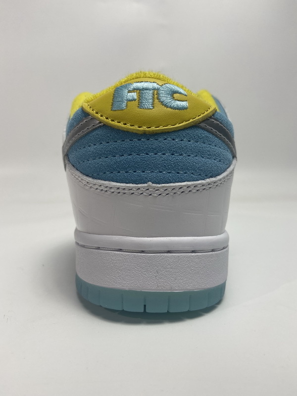 FTC X Nike SB Dunk Low Pro Lagoon Pulse