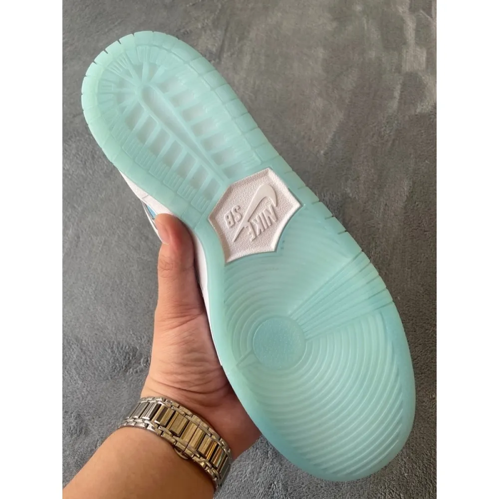 FTC X Nike SB Dunk Low Pro Lagoon Pulse