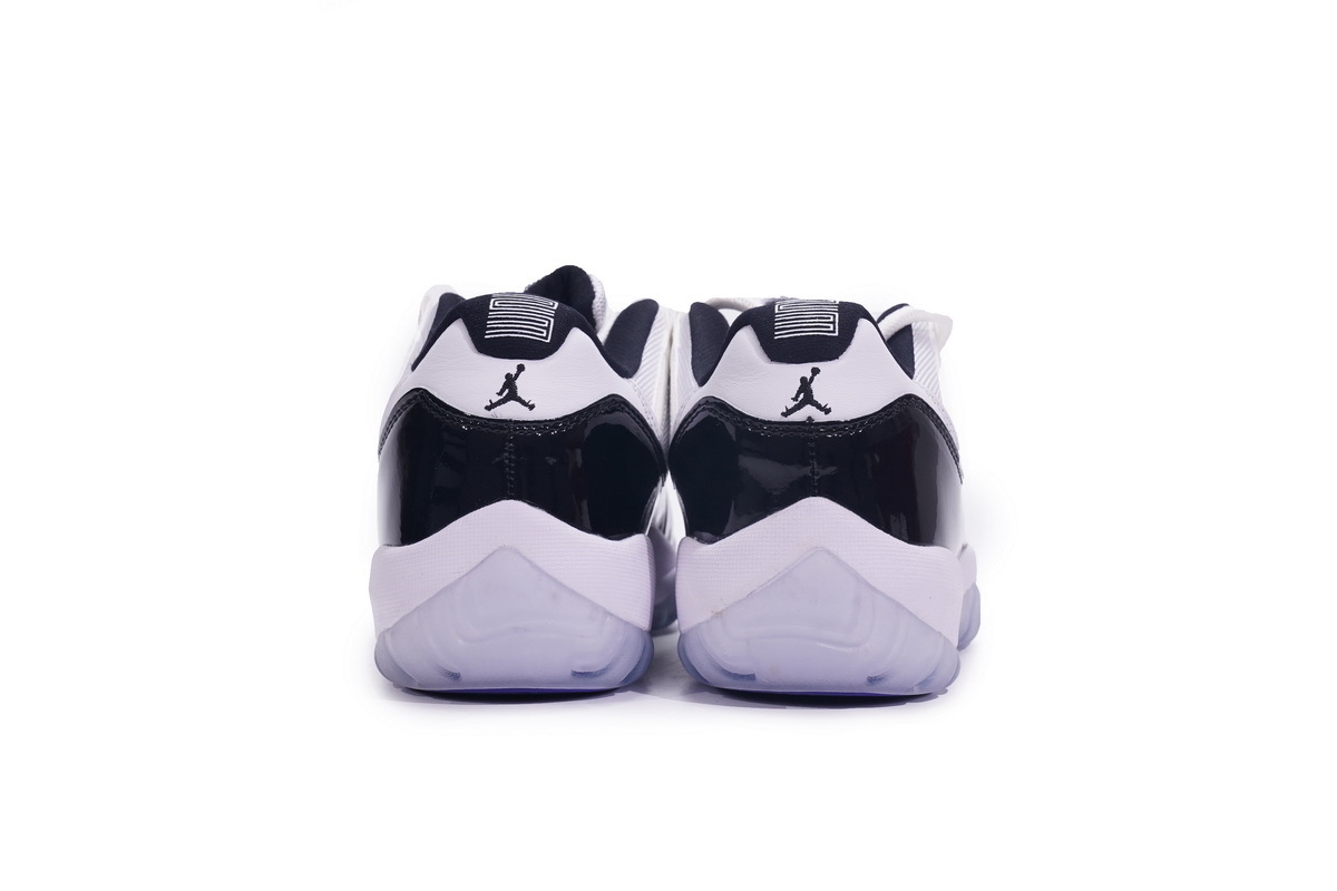 Air Jordan 11 Retro Low Concord