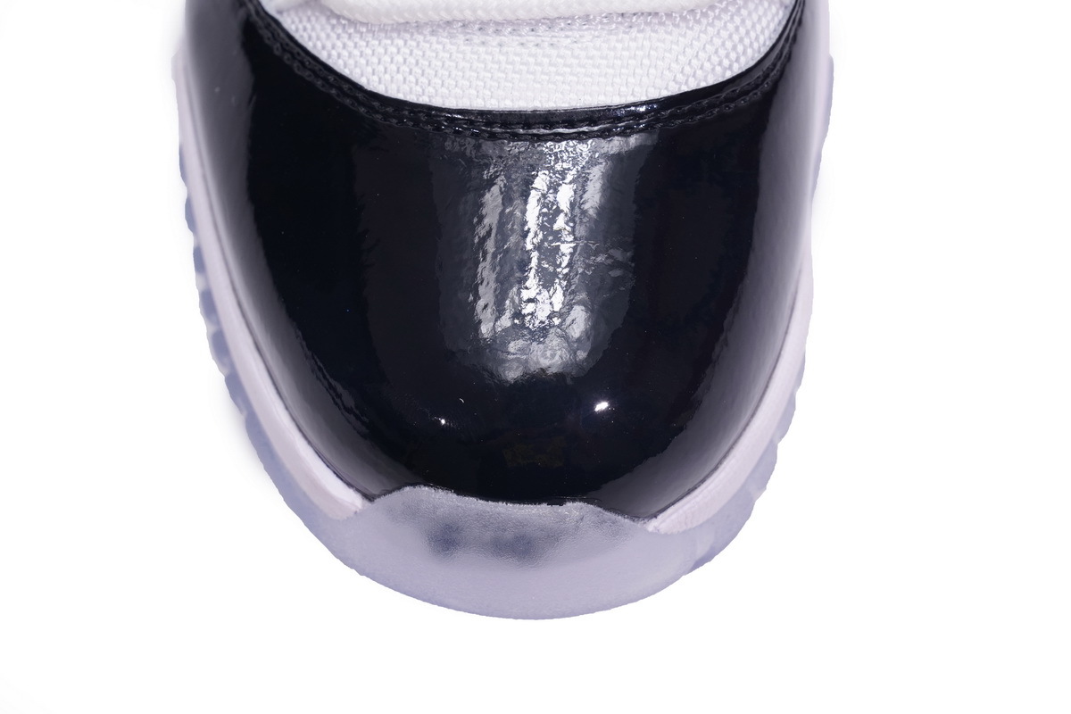 Air Jordan 11 Retro Low Concord