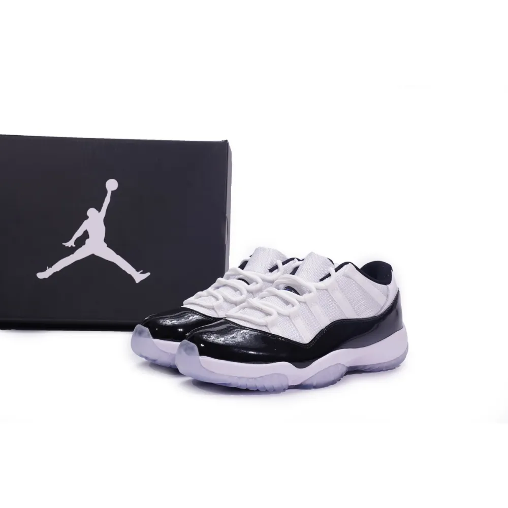 Air Jordan 11 Retro Low Concord