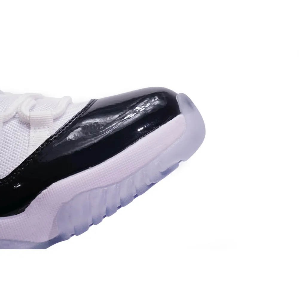 Air Jordan 11 Retro Low Concord