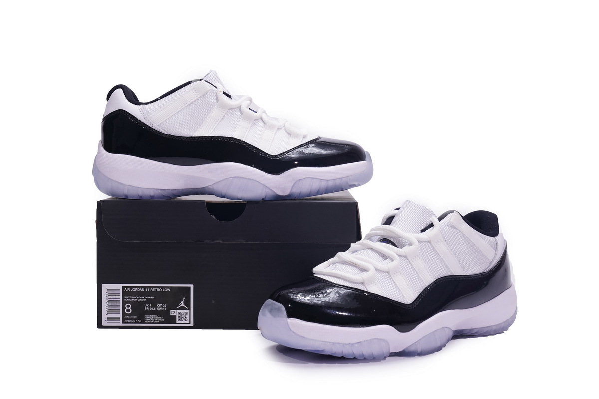Air Jordan 11 Retro Low Concord