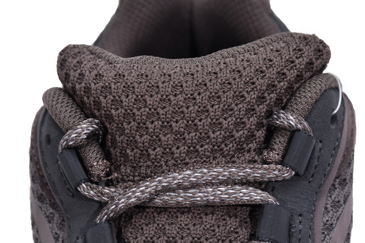 Yeezy Boost 700 V2 Enflame Amber Mauve