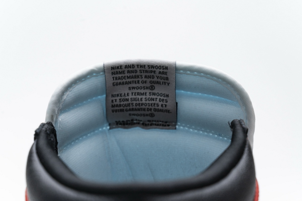 Air Jordan 1 Retro High Satin Black Toe (W)