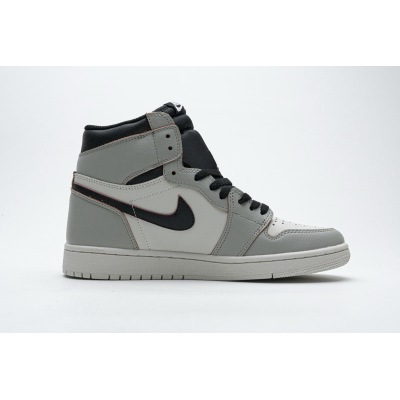 OWF Air Jordan 1 Retro High OG Defiant SB NYC to Paris CD6578-006 02