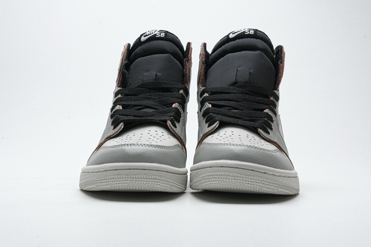 Air Jordan 1 Retro High OG Defiant SB NYC to Paris