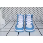 Air Jordan 1 Retro UNC