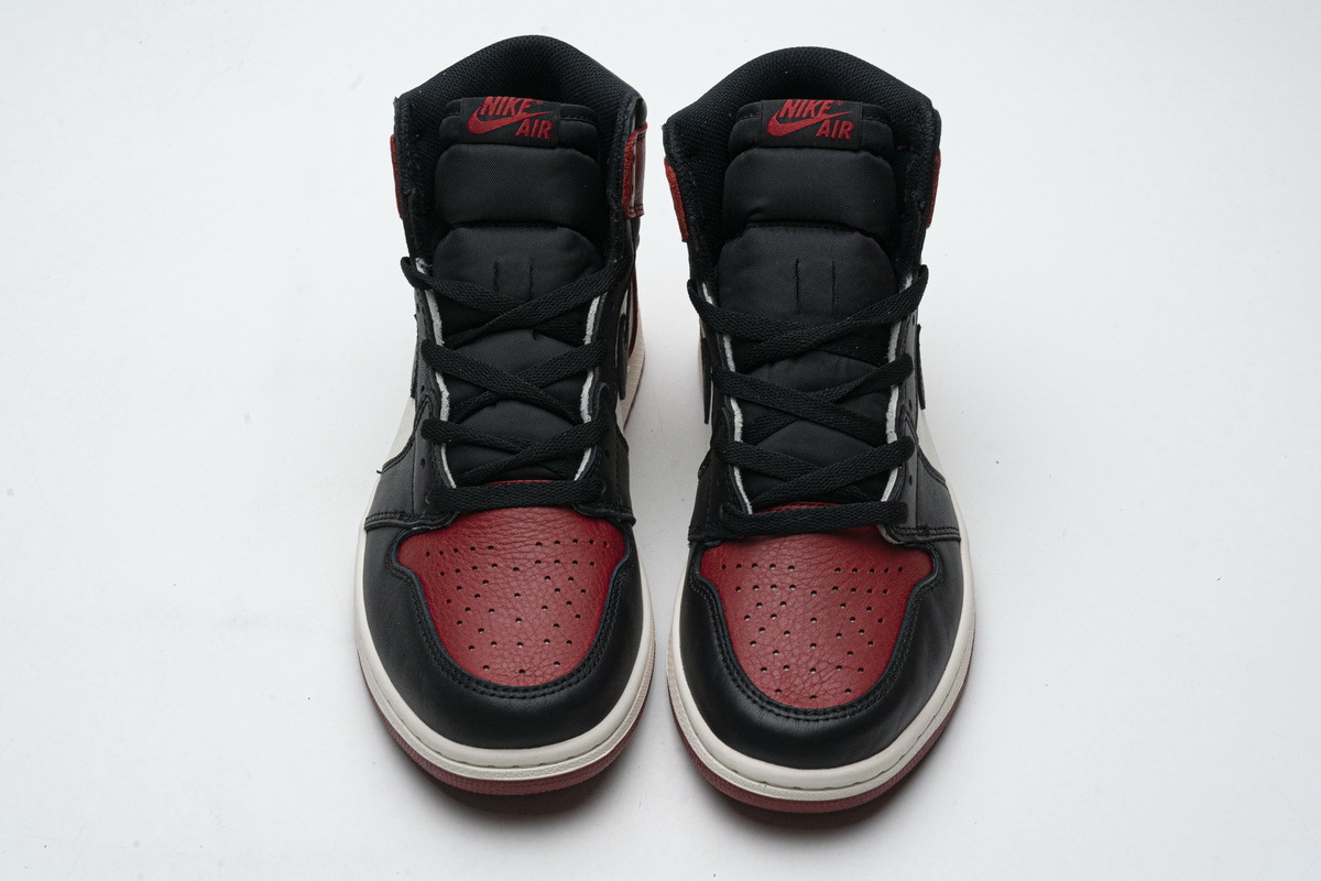 Air Jordan 1 Retro High Bred Toe