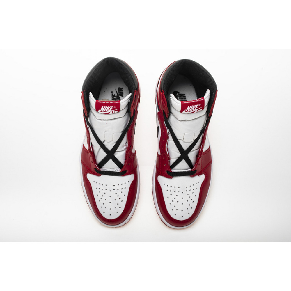 Air Jordan 1 Retro Chicago (2015)