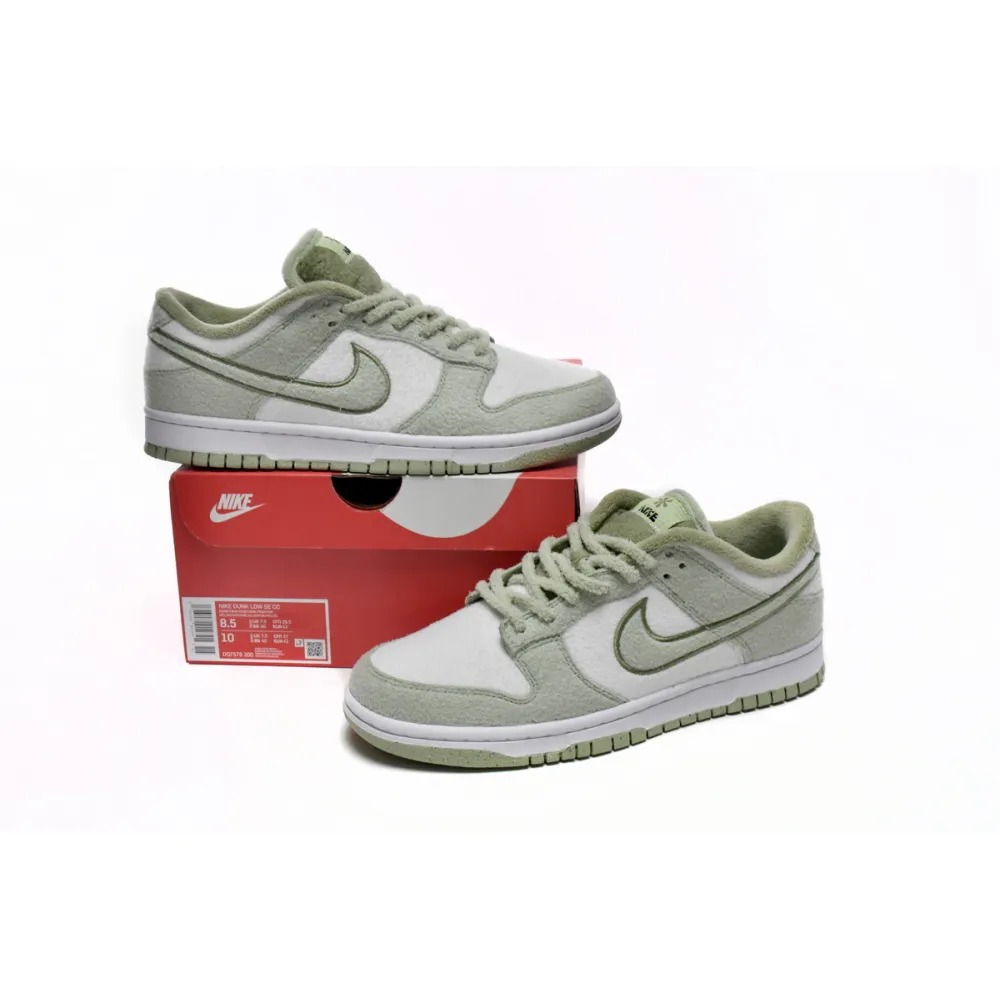 Nike Dunk Low "Fleece" DQ7579-300