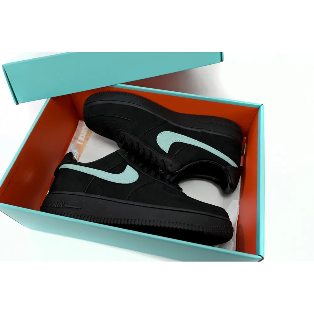 Nike Nike Air Force 1 Low Tiffany & Co. 1837 DZ1382-001