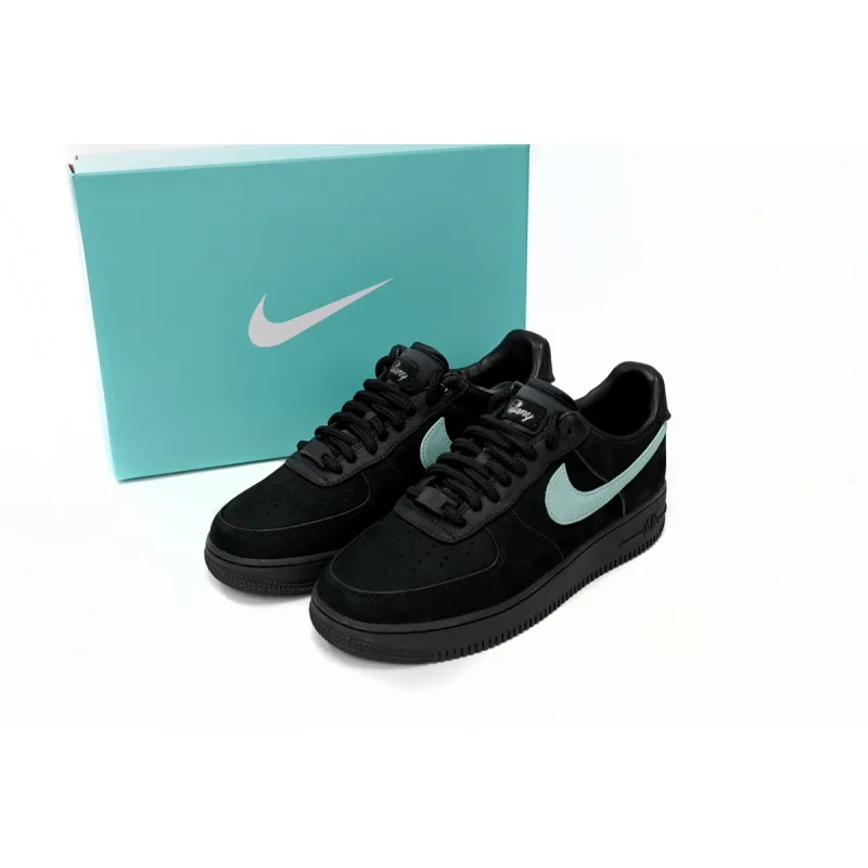 Nike Nike Air Force 1 Low Tiffany & Co. 1837 DZ1382-001