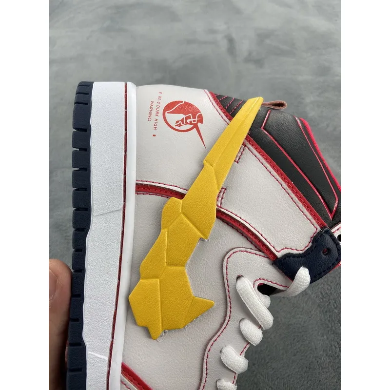 Nike SB Dunk High Pro QS Gundam