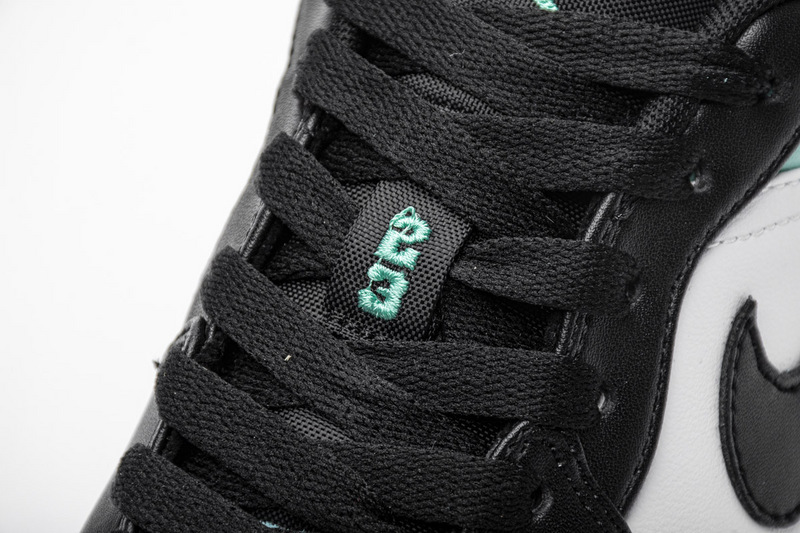 Air Jordan 1 Low Emerald Toe