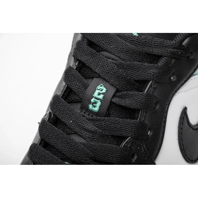 Air Jordan 1 Low Emerald Toe