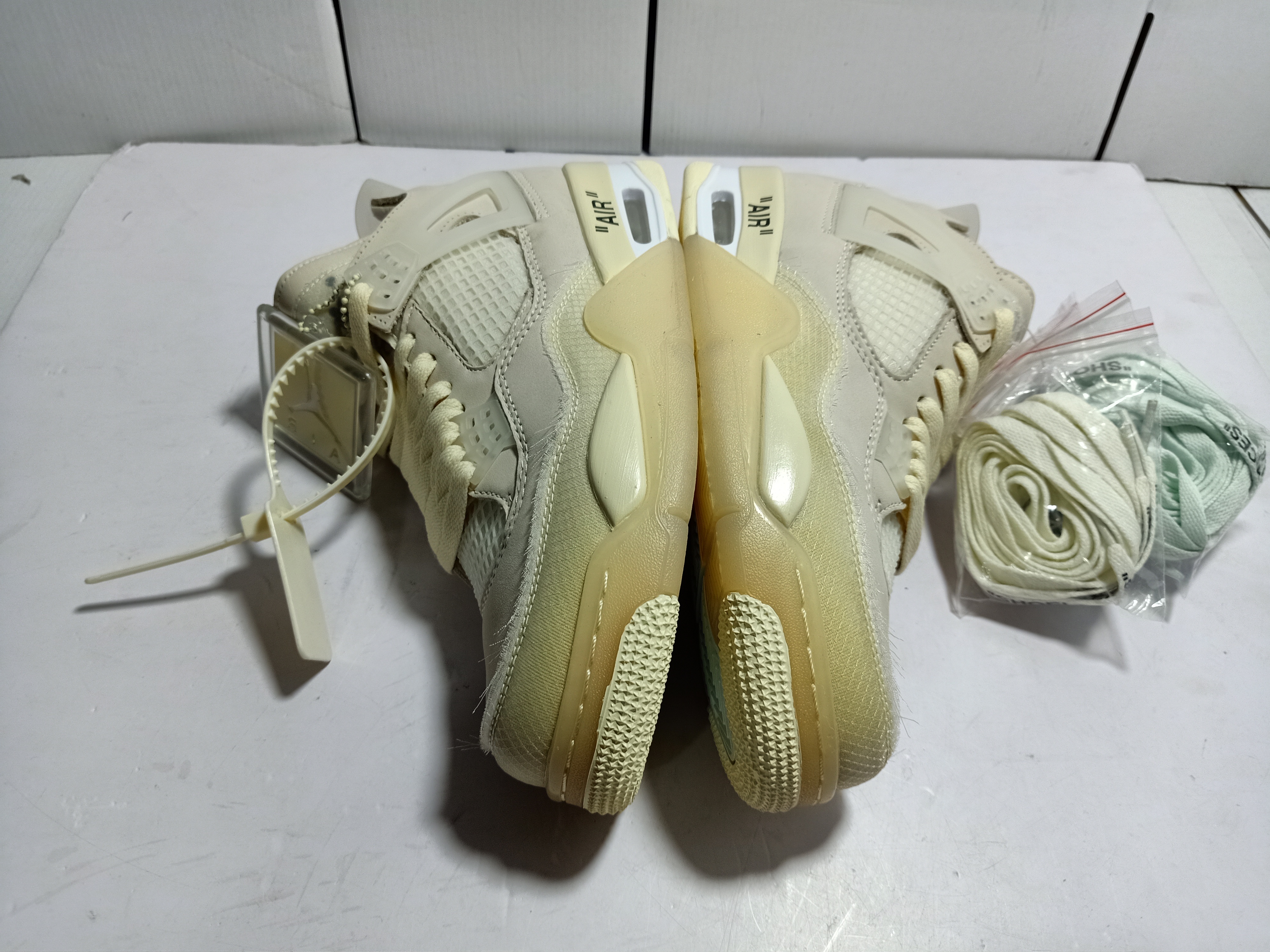 Og Tony Air Jordan 4 Retro Off-White Sail (W) CV9388-100 review 4