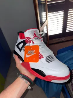 Og Tony Air Jordan 4 Retro Fire Red (2020) DC7770-160 review Kolo 02