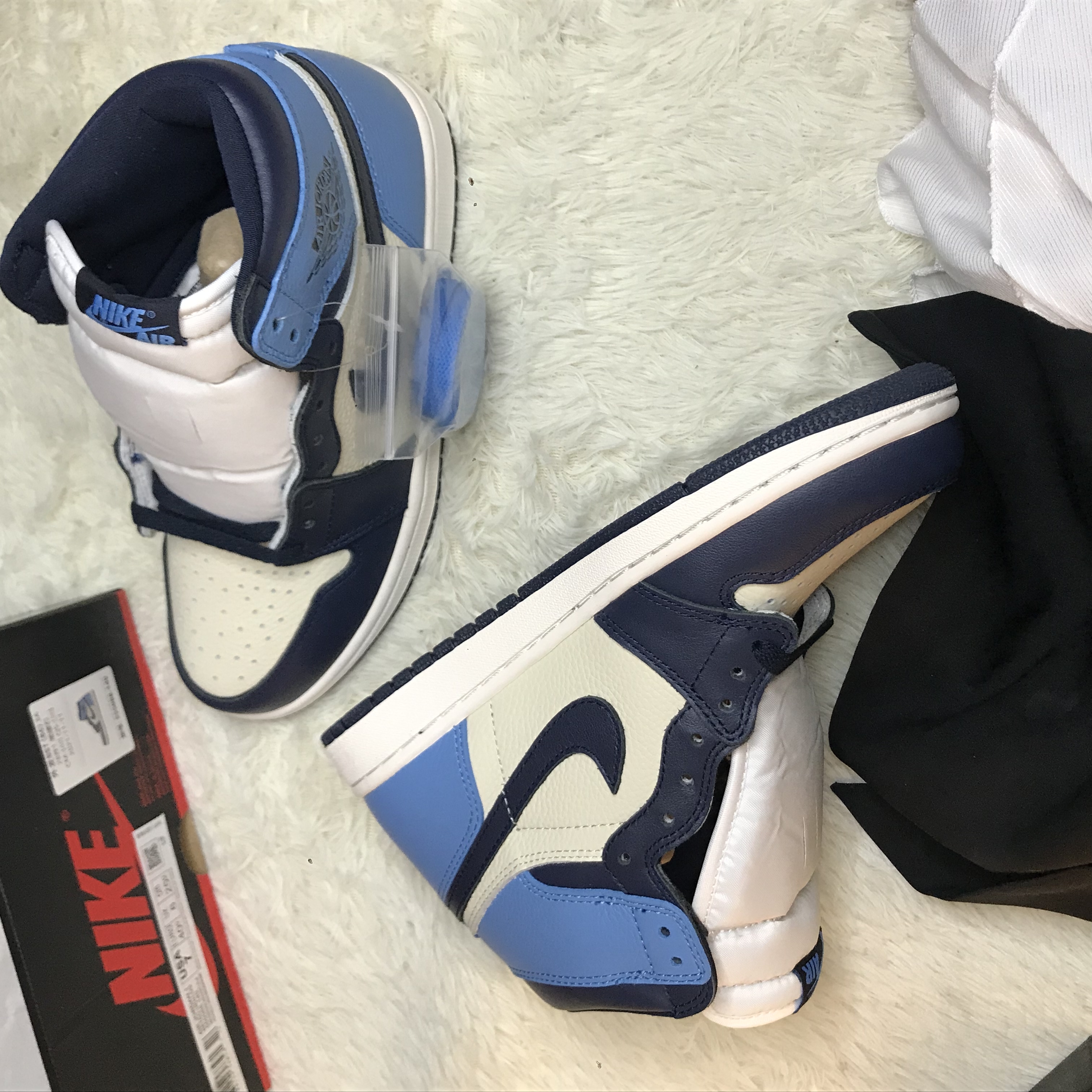  OWF Air Jordan 1 Retro High Obsidian UNC 555088-140 review Josh