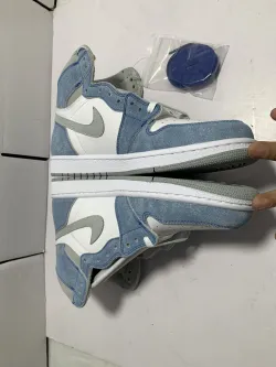 Og Tony Air Jordan 1 Retro High OG Hyper Royal 555088-402 review tonyshoe10 04